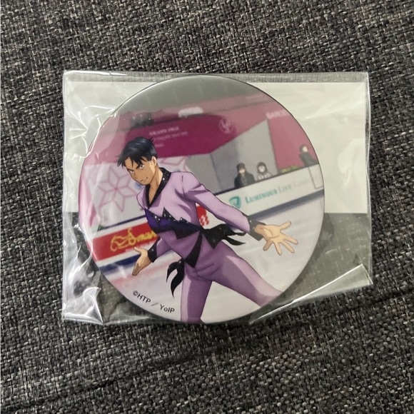 🔥🌟3/$15 Yuri on Ice Anime Can Badge Japanese Anime - Picture 1 of 2